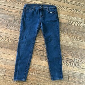 Forever 21 denim skinny jeans